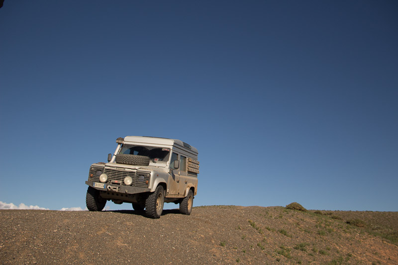 landrover defender extec defender overlanding