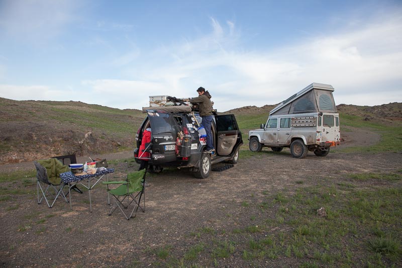 setting up overlanders camp overlanding camp